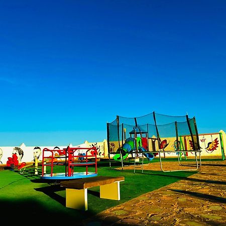 エルフード Complexe L'Oasis Bed & Breakfast エクステリア 写真