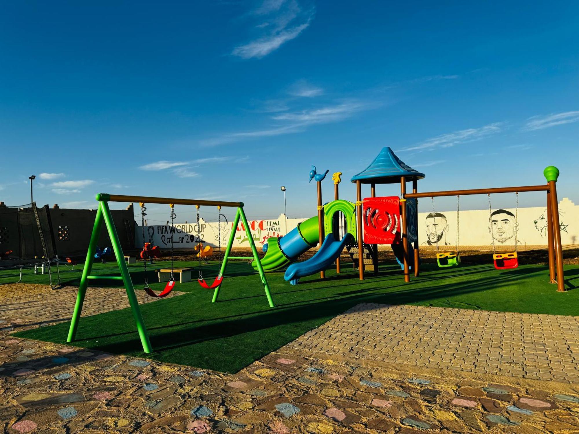 エルフード Complexe L'Oasis Bed & Breakfast エクステリア 写真