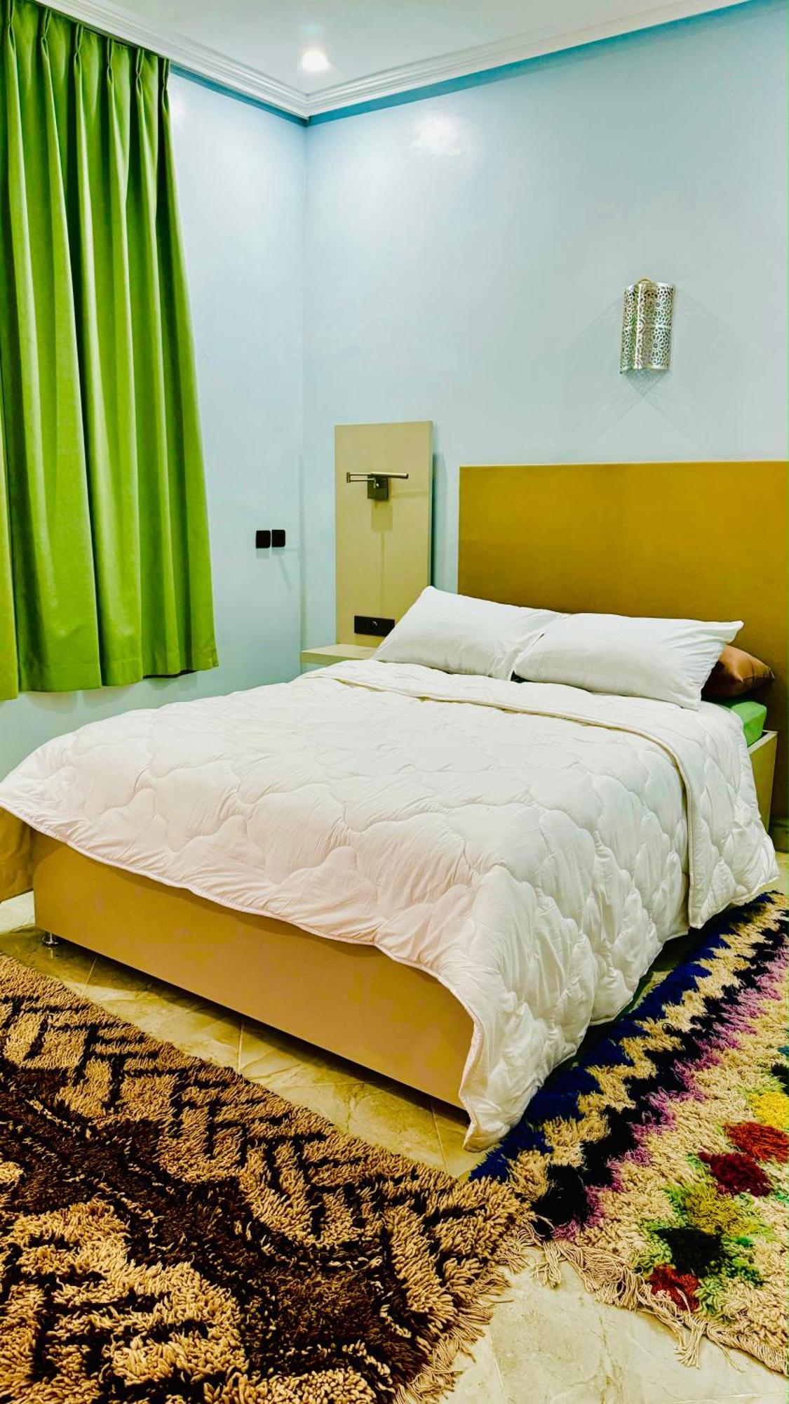 エルフード Complexe L'Oasis Bed & Breakfast エクステリア 写真