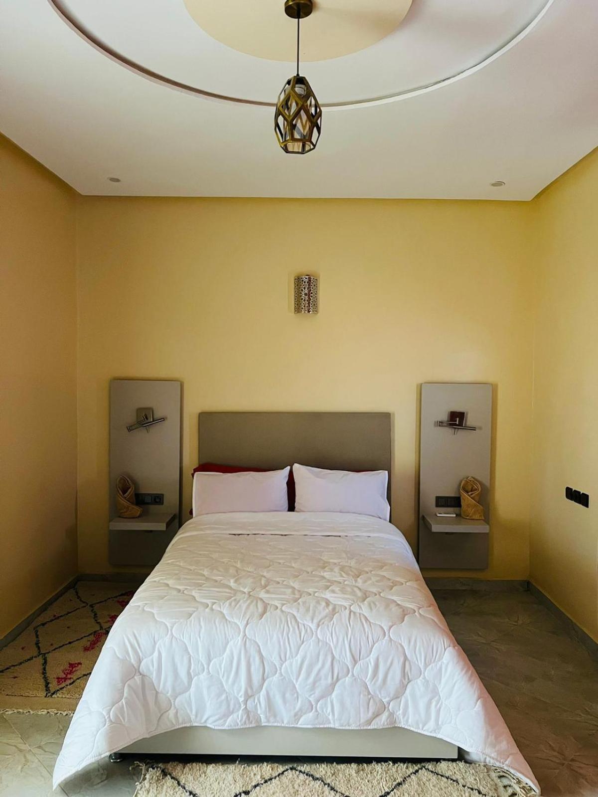 エルフード Complexe L'Oasis Bed & Breakfast エクステリア 写真