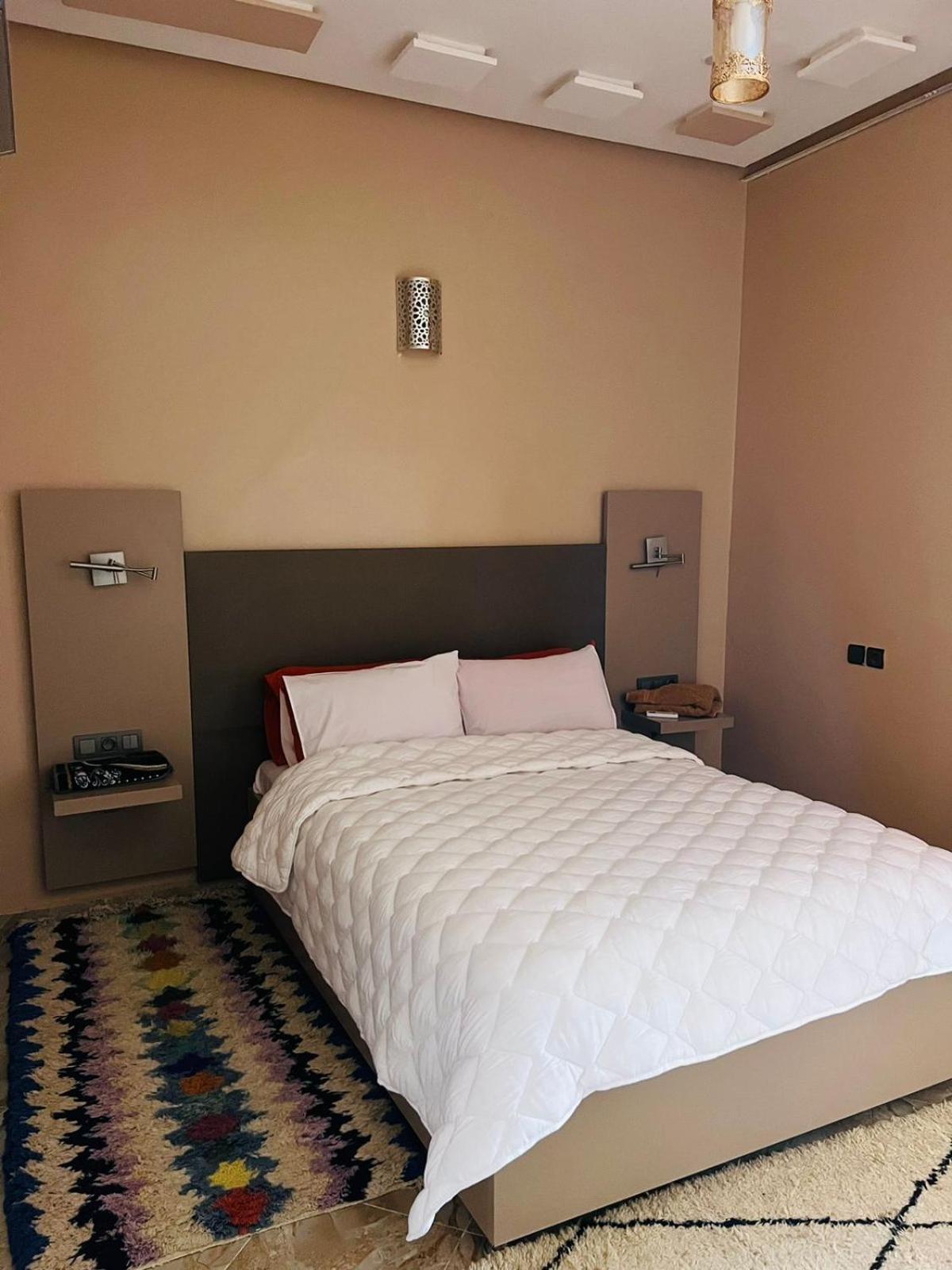 エルフード Complexe L'Oasis Bed & Breakfast エクステリア 写真