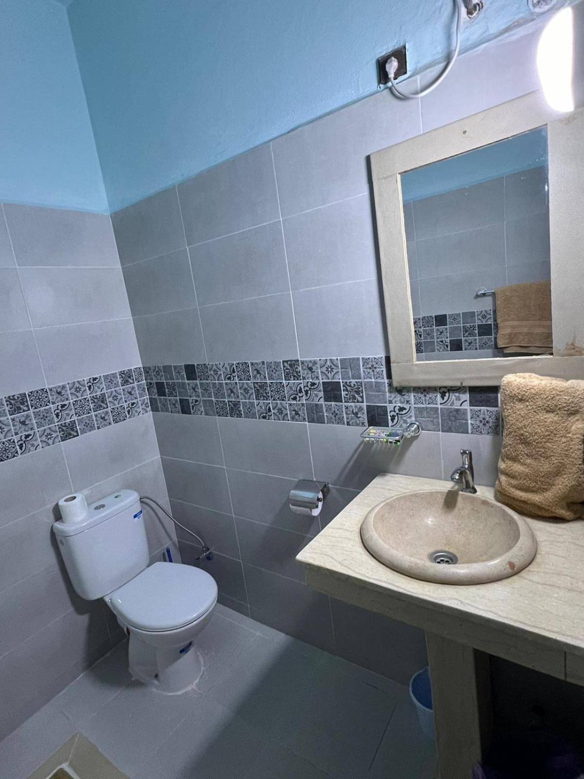 エルフード Complexe L'Oasis Bed & Breakfast エクステリア 写真